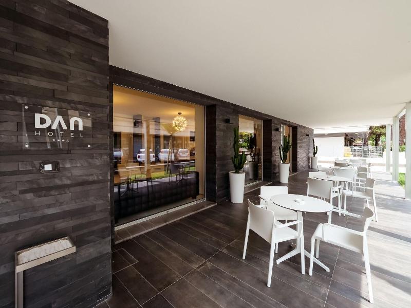 Dan Hotel Ричоне Екстериор снимка