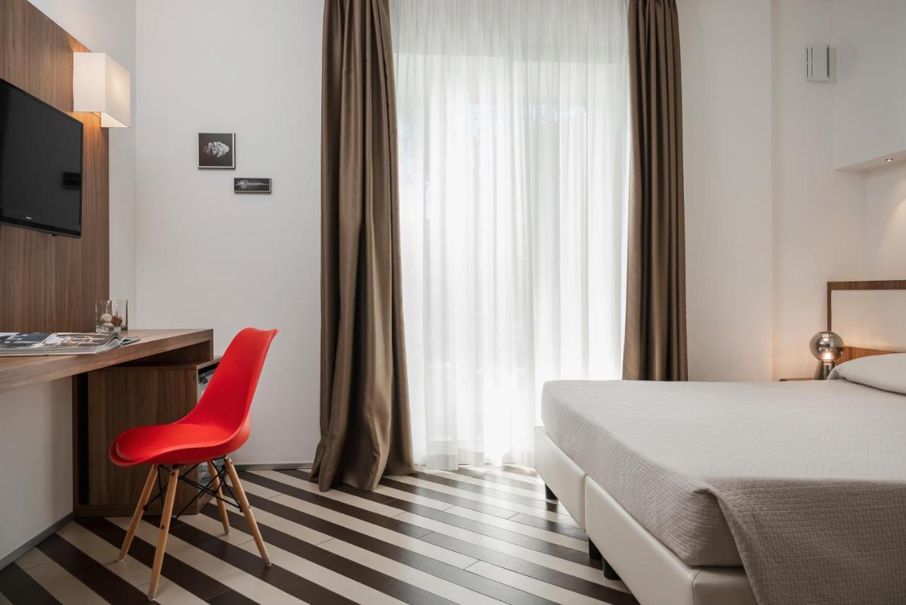 Dan Hotel Ричоне Екстериор снимка