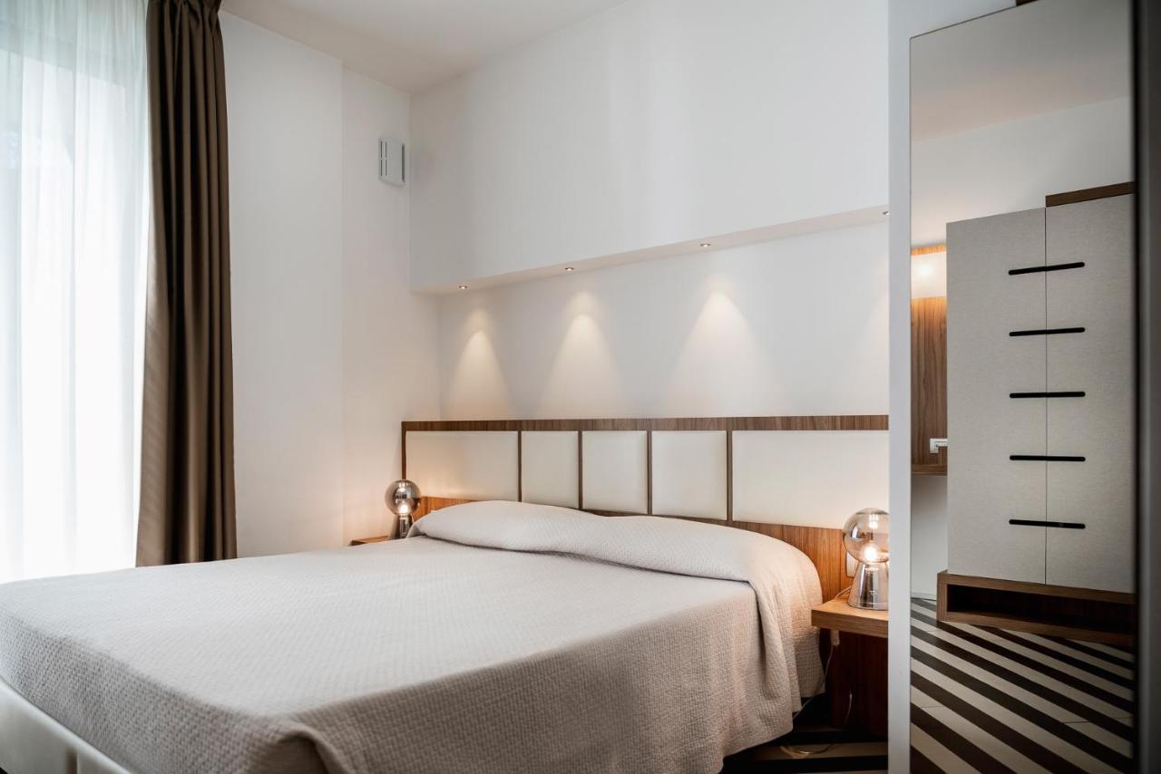 Dan Hotel Ричоне Екстериор снимка