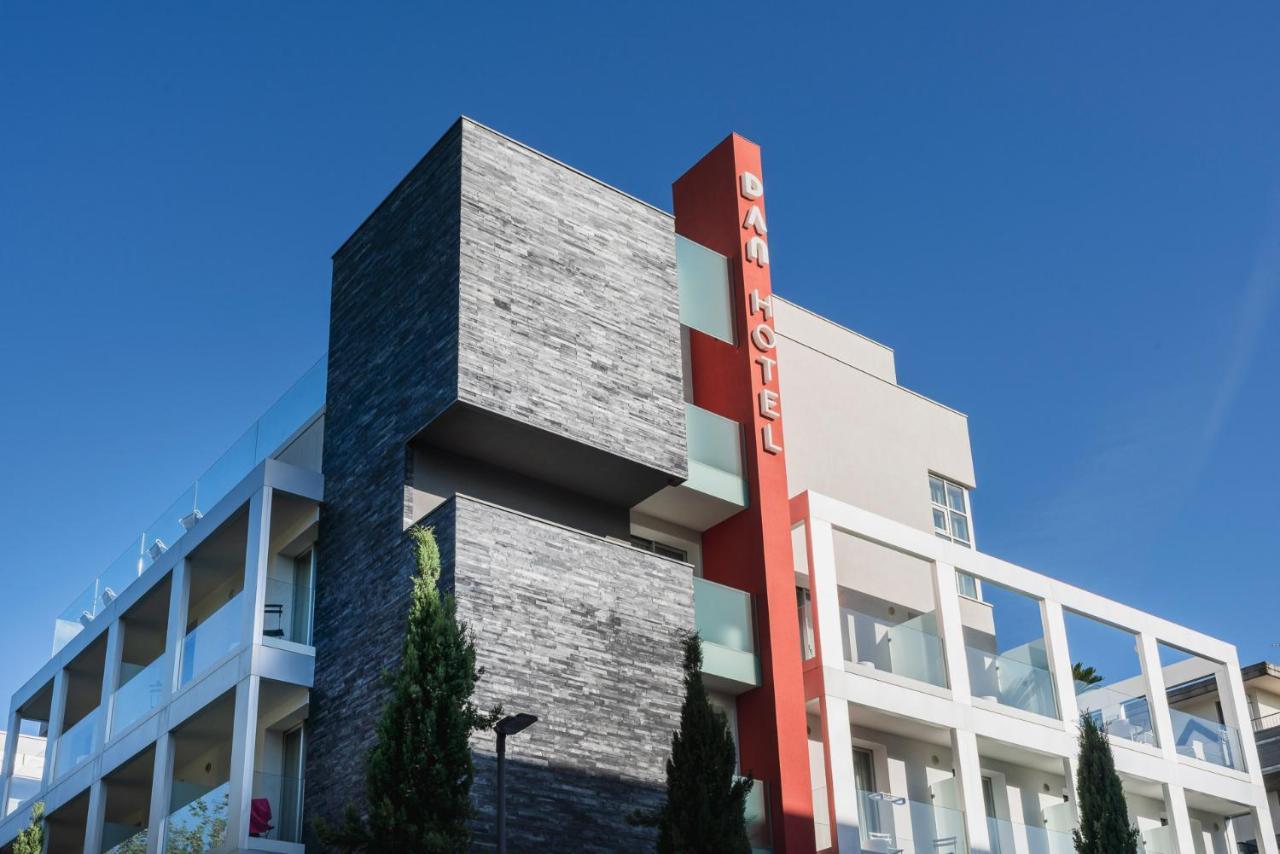 Dan Hotel Ричоне Екстериор снимка