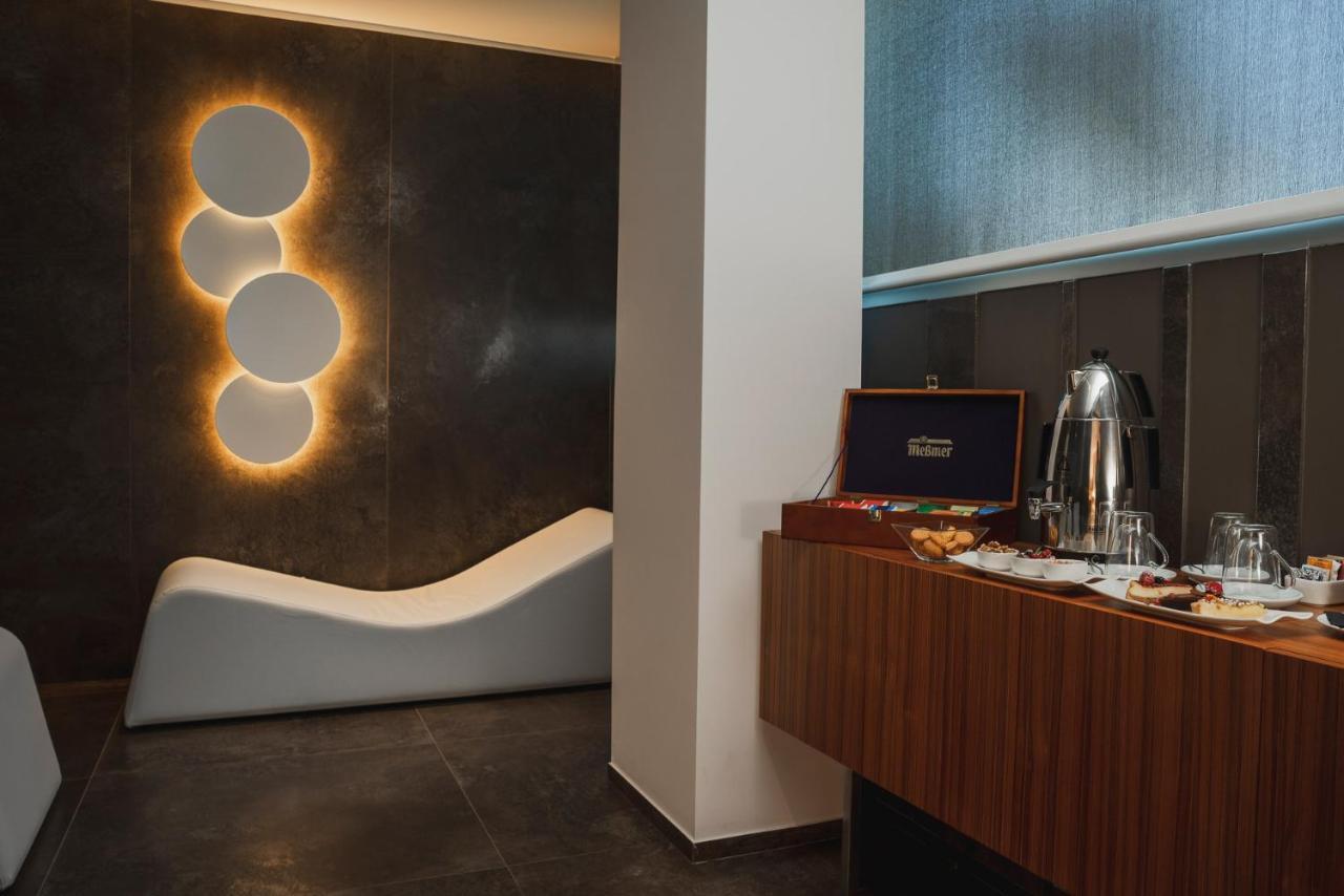Dan Hotel Ричоне Екстериор снимка