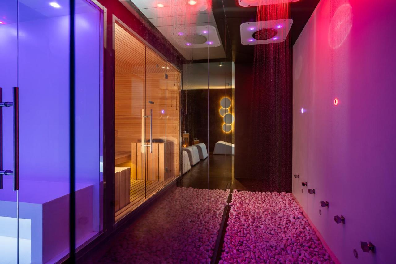 Dan Hotel Ричоне Екстериор снимка
