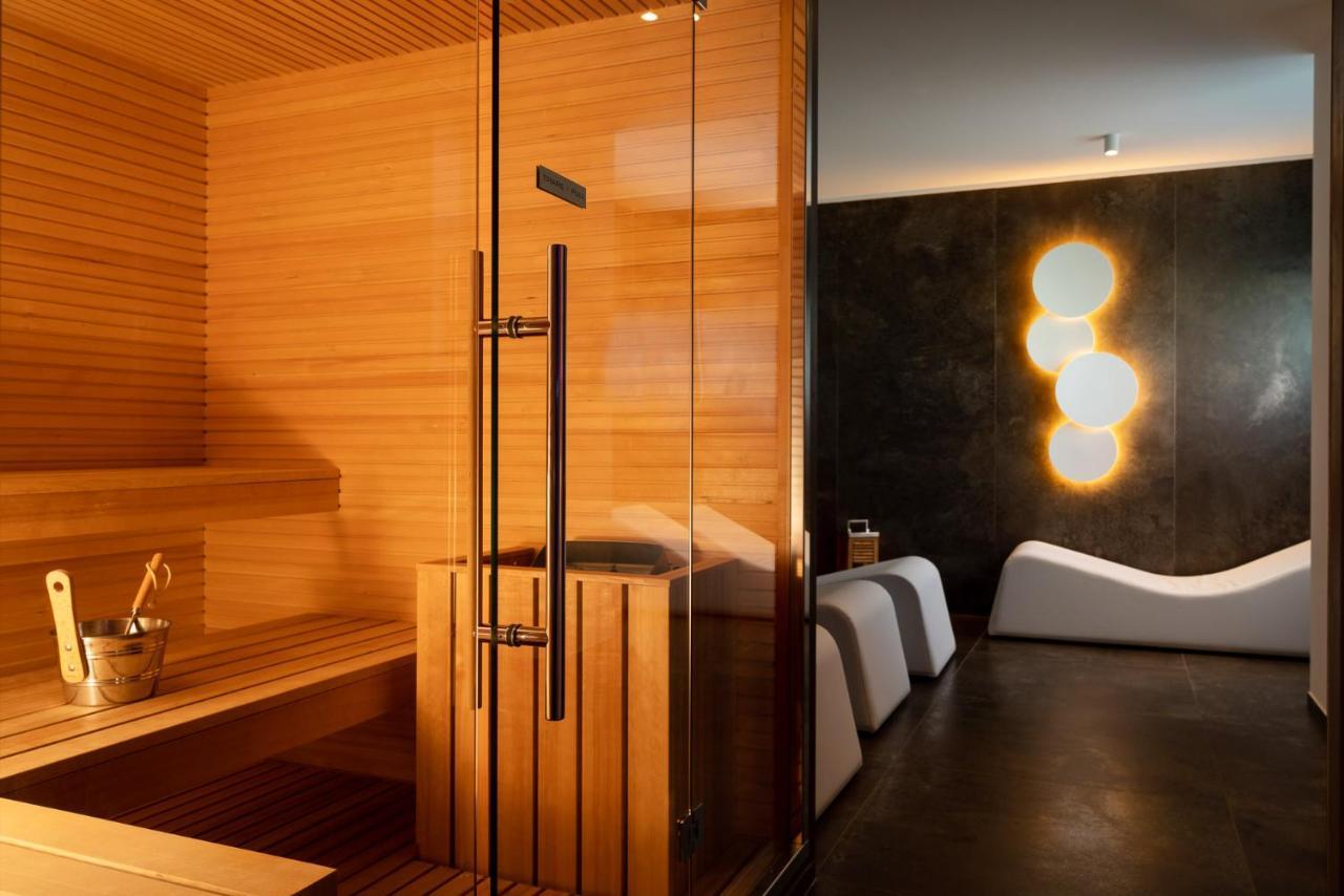Dan Hotel Ричоне Екстериор снимка
